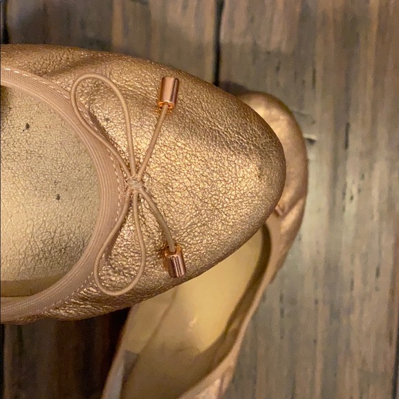 Gold ballet flats - Picture 3 of 3